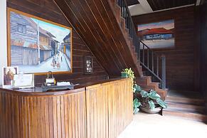 Wongsaisiri Srichiangkhan Hotel