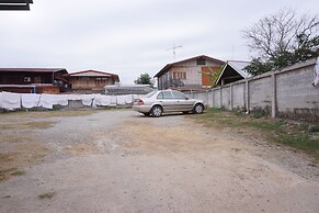 Wongsaisiri Srichiangkhan Hotel