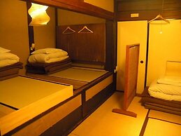 Guesthouse KINGYOYA - Hostel