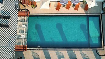 Blue Sky Residence Airport