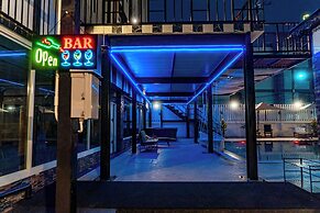 Blue Sky Residence Airport