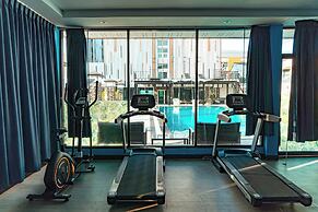 Blue Sky Residence Airport