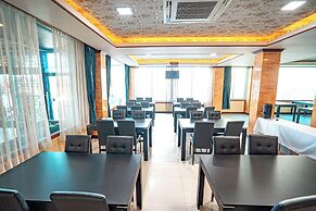 Blue Sky Residence Airport