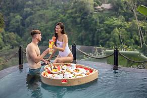 Pramana Watu Kurung Resort