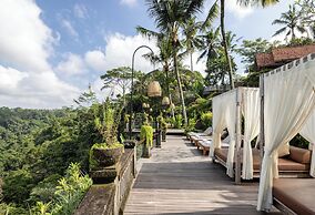 Pramana Watu Kurung Resort