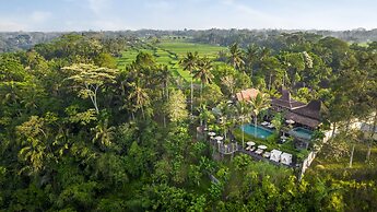 Pramana Watu Kurung Resort