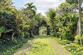 Pramana Watu Kurung Resort