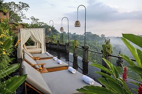 Pramana Watu Kurung Resort