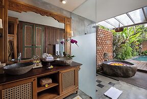 Pramana Watu Kurung Resort