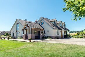 The Dinney Bed and Breakfast