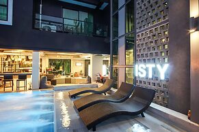 ISTY Hotel