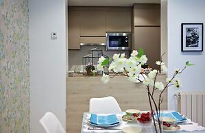 Feelathome Madrid Suites Apartments