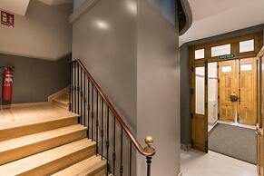 Feelathome Madrid Suites Apartments