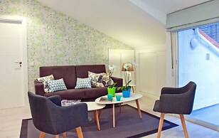 Feelathome Madrid Suites Apartments