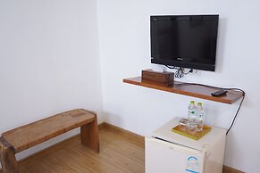 Sri Chiangkhan Hotel