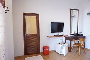 Sri Chiangkhan Hotel