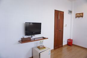 Sri Chiangkhan Hotel