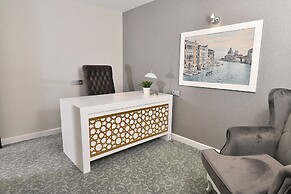 Guvenay Business Hotel