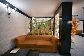 Guvenay Business Hotel