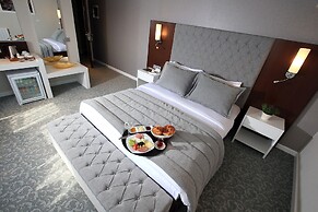 Guvenay Business Hotel