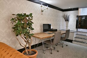 Guvenay Business Hotel