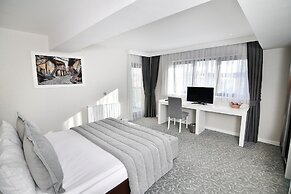 Guvenay Business Hotel