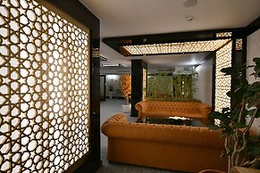 Guvenay Business Hotel