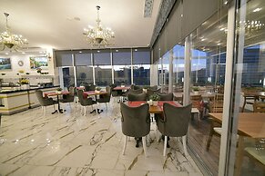 Guvenay Business Hotel