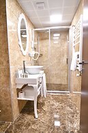 Guvenay Business Hotel