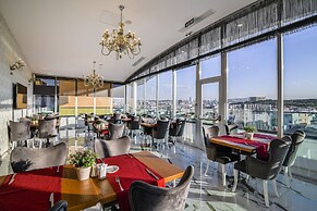 Guvenay Business Hotel