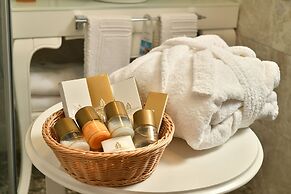 Guvenay Business Hotel