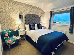 Hillview guest house