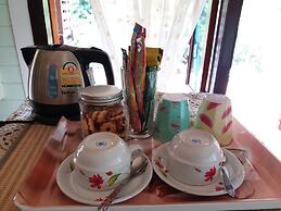 Green Riverside Homestay