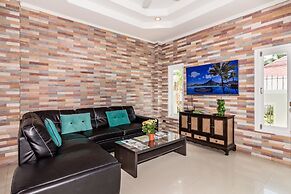 Tewaree Villa - Pattaya Holiday House Walking Street