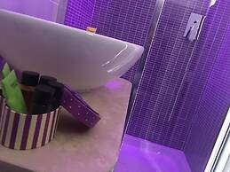 Crystal Rhome Guest House