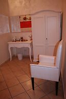 Crystal Rhome Guest House