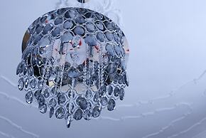 Crystal Rhome Guest House