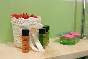 Crystal Rhome Guest House