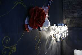 Crystal Rhome Guest House