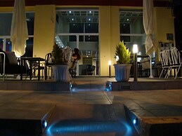 Maravellia Art Hotel