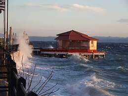 Maravellia Art Hotel