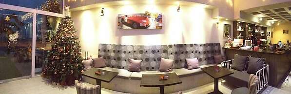 Maravellia Art Hotel