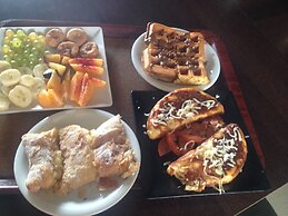 Maravellia Art Hotel