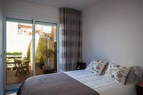 LightHouse Apartments