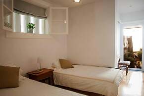 LightHouse Apartments