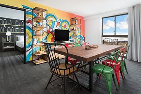 Studio Allston Hotel