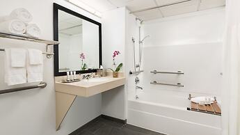 Studio Allston Hotel