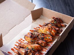 Studio Allston Hotel