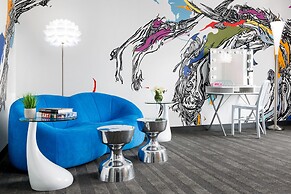 Studio Allston Hotel