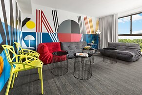 Studio Allston Hotel